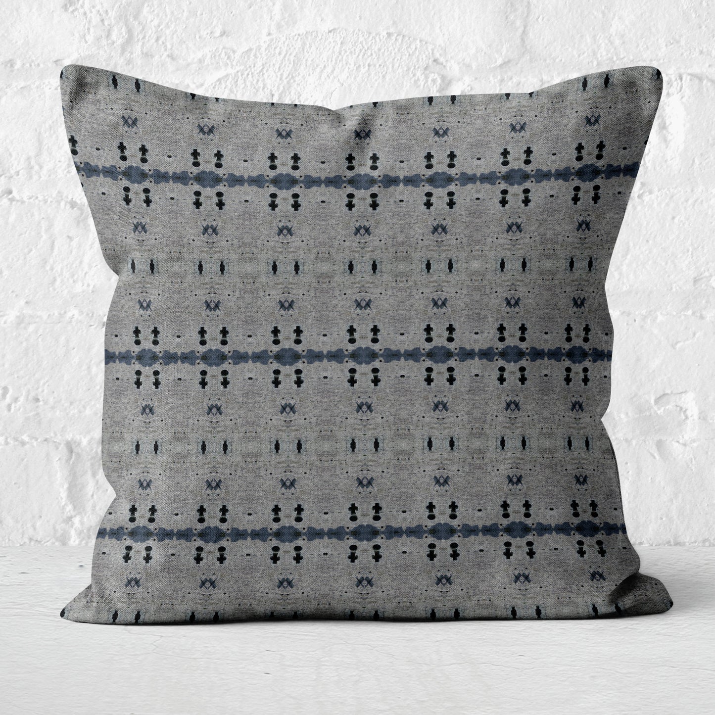 Luzern Throw Pillow